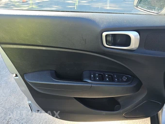 2023 Hyundai Venue SE - miniatura 9