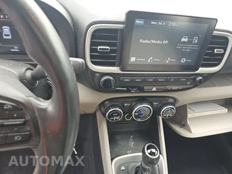 2023 Hyundai Venue SEL – miniatura 11