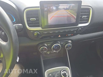 2023 Hyundai Venue SEL – miniatura 7