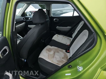2023 Hyundai Venue SEL – miniatura 13