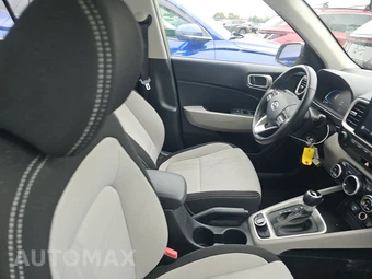 2023 Hyundai Venue SEL – miniatura 8
