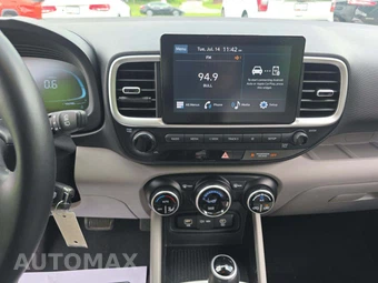 2023 Hyundai Venue SEL – miniatura 10