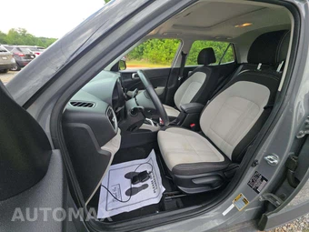 2023 Hyundai Venue SEL – miniatura 6
