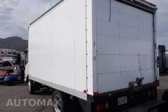 2023 Isuzu NPR HD Base Low Tilt – miniatura 4