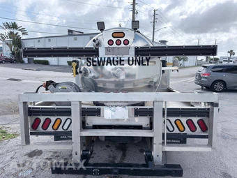 2023 Isuzu NPR HD Base Low Tilt - miniatura 3