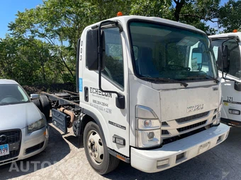 2023 Isuzu NPR XD Base Low Tilt — car from the USA, Manheim Buy-Now listing at AUTOMAX