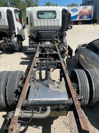 2023 Isuzu NPR XD Base Low Tilt – miniatura 5