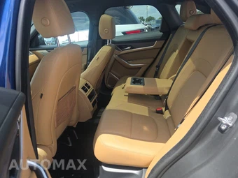 2023 Jaguar F-PACE S – miniatura 13