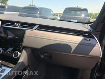 2023 Jaguar F-PACE S – miniatura 16