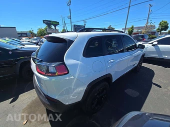2023 Jeep Cherokee Altitude - miniatura 3