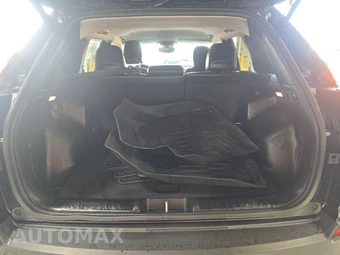 2023 Jeep Cherokee Altitude Lux - miniatura 16