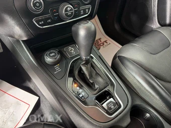 2023 Jeep Cherokee Altitude Lux - miniatura 21