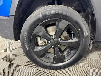 2023 Jeep Cherokee Altitude Lux - miniatura 46