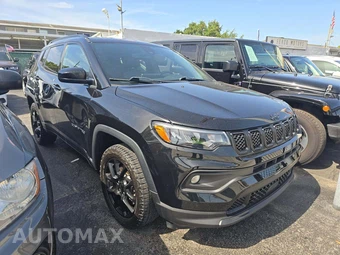 2023 Jeep Compass Altitude - miniatura 4
