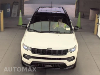 2023 Jeep Compass Altitude - miniatura 2