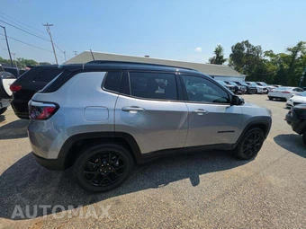 2023 Jeep Compass Altitude - miniatura 4