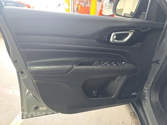 2023 Jeep Compass Altitude - miniatura 9