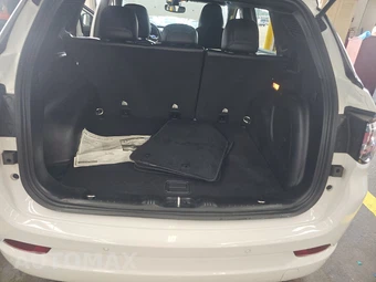 2023 Jeep Compass High Altitude - miniatura 16