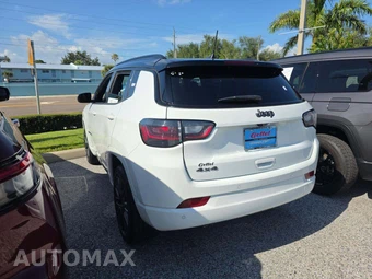 2023 Jeep Compass High Altitude - miniatura 2