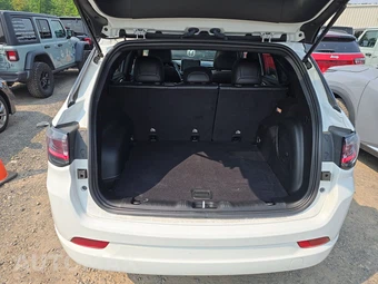 2023 Jeep Compass High Altitude - miniatura 16