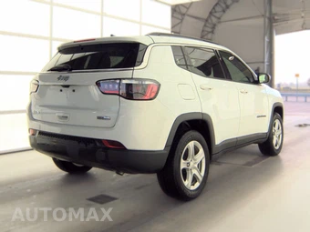2023 Jeep Compass Latitude - miniatura 4