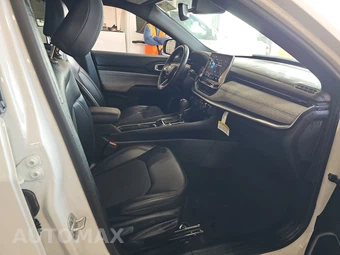 2023 Jeep Compass Latitude - miniatura 8