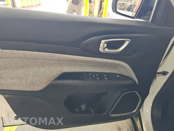 2023 Jeep Compass Latitude - miniatura 9