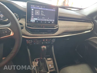 2023 Jeep Compass Latitude - miniatura 11
