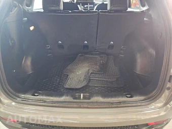 2023 Jeep Compass Latitude - miniatura 16