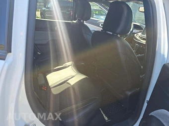2023 Jeep Compass Latitude - miniatura 16
