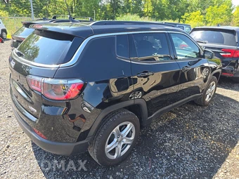 2023 Jeep Compass Latitude - miniatura 4