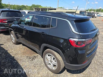 2023 Jeep Compass Latitude - miniatura 6