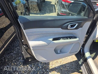 2023 Jeep Compass Latitude - miniatura 9