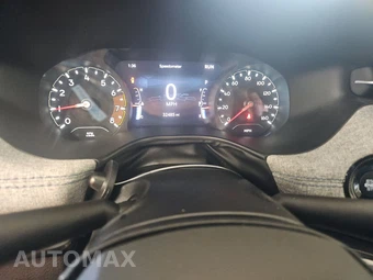 2023 Jeep Compass Latitude - miniatura 12