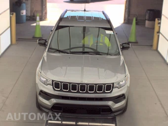 2023 Jeep Compass Latitude - miniatura 2