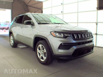 2023 Jeep Compass Latitude - miniatura 3