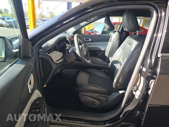 2023 Jeep Compass Latitude - miniatura 7