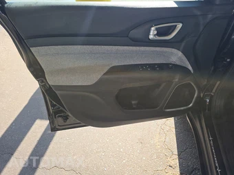 2023 Jeep Compass Latitude - miniatura 9