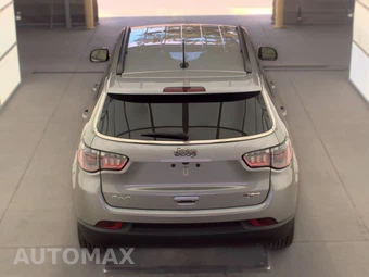 2023 Jeep Compass Latitude - miniatura 5