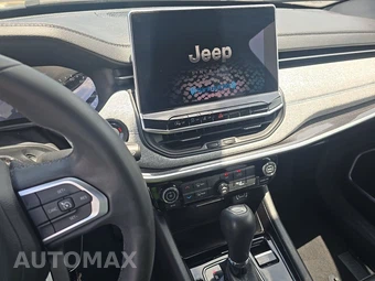 2023 Jeep Compass Latitude - miniatura 11