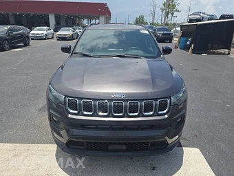 2023 Jeep Compass Latitude - miniatura 2