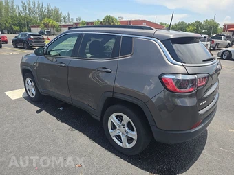 2023 Jeep Compass Latitude - miniatura 6