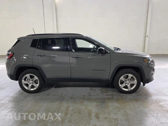 2023 Jeep Compass Latitude - miniatura 20