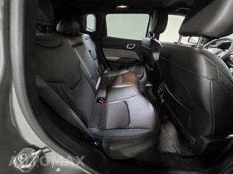 2023 Jeep Compass Latitude - miniatura 25