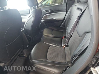 2023 Jeep Compass Latitude - miniatura 13