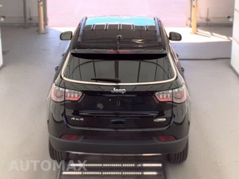 2023 Jeep Compass Latitude - miniatura 5