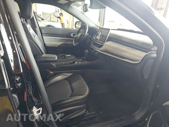 2023 Jeep Compass Latitude - miniatura 8