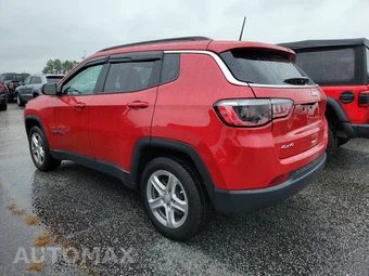 2023 Jeep Compass Latitude - miniatura 6