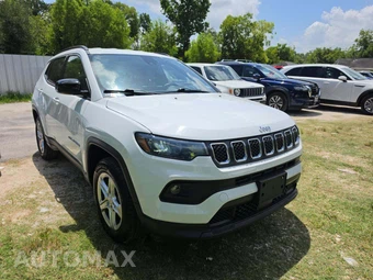 2023 Jeep Compass Latitude - miniatura 4