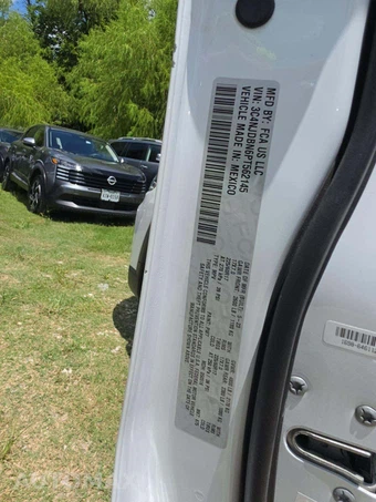 2023 Jeep Compass Latitude - miniatura 5